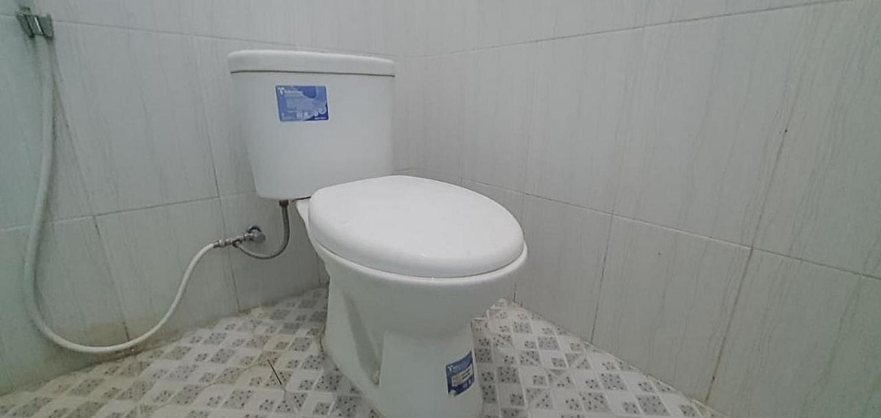 Griya Mbak Tafik Syariah Hotel Gendingan Buitenkant foto